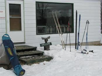 Limerick Lake Lodge And Marina Gilmour Exterior photo